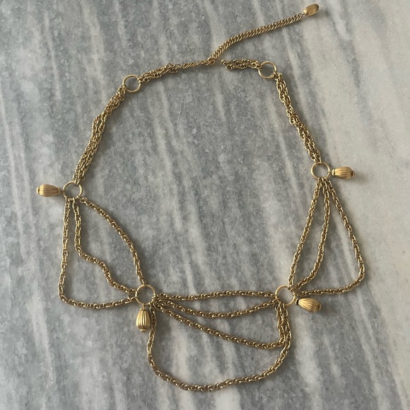 COPY - Best 1960s gold toned chain belt mod substantial perfect for holidays - Picture 11 of 17